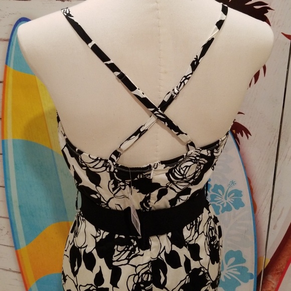 3/$20 F21 Spaghetti Strap Floral Dress PinUp M - Picture 4 of 8